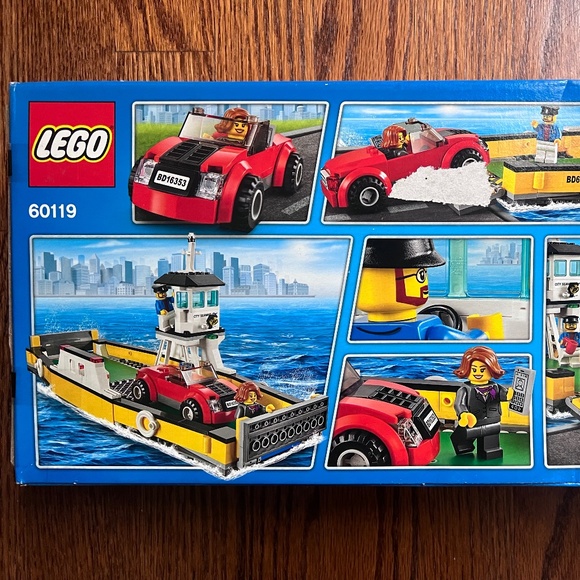 NEW Lego City 60119 Ferry Retired 2016 SEALED Car Boat Captain EXCELLENT - Picture 2 of 2
